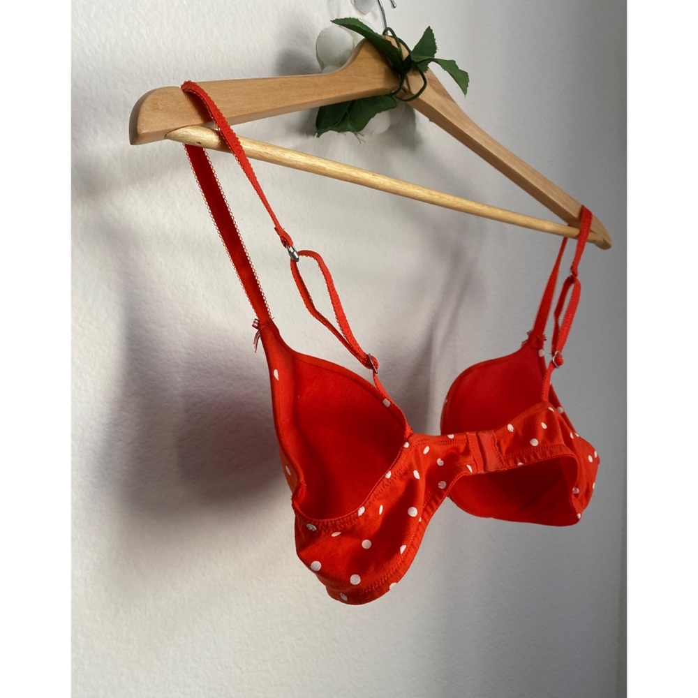 SOLD    Victoria’s Secret • Polka Dot Push Up Bra - Picture 9 of 13